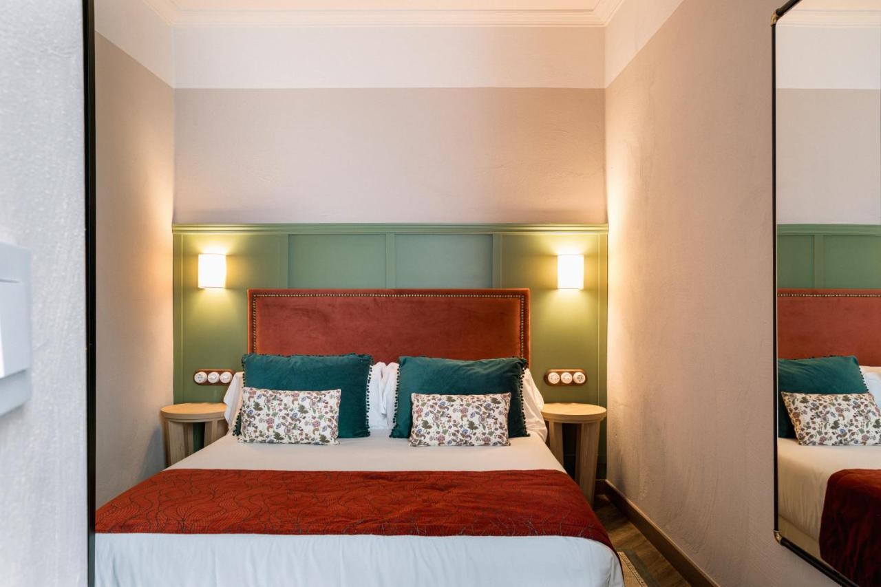 The Honest Hotel & Apartments Sevilla Bagian luar foto