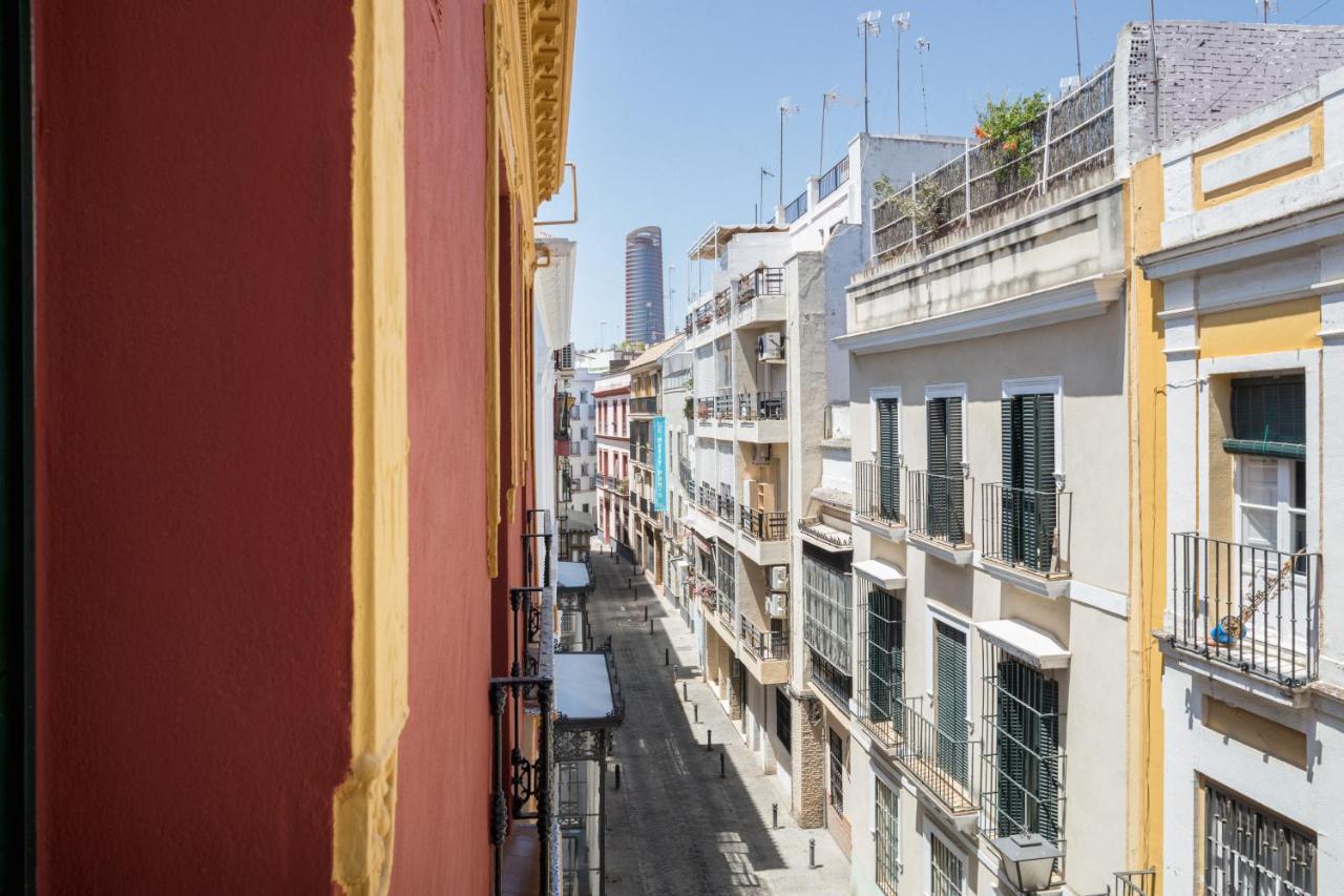 The Honest Hotel & Apartments Sevilla Bagian luar foto