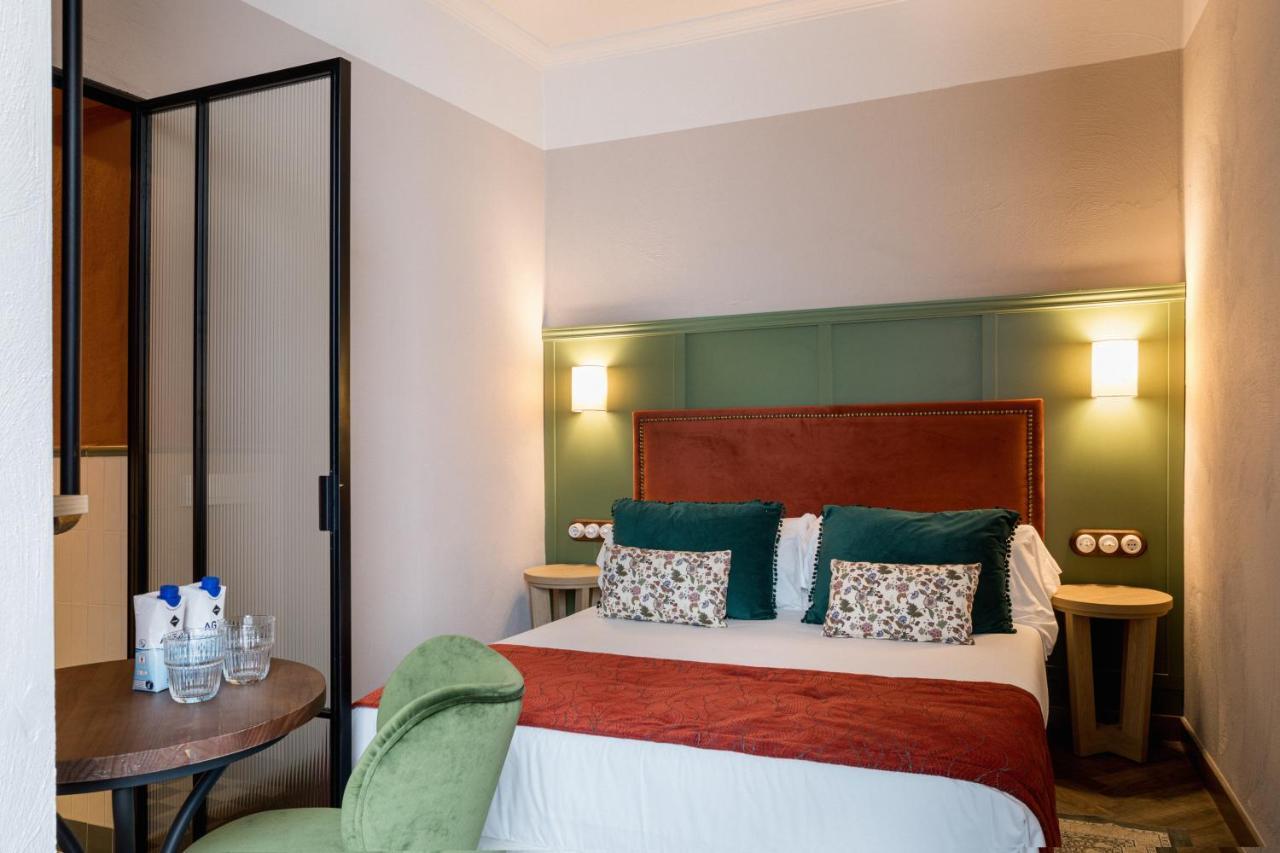 The Honest Hotel & Apartments Sevilla Bagian luar foto