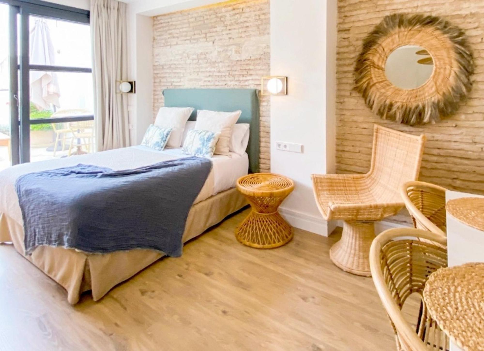 The Honest Hotel & Apartments Sevilla Bagian luar foto