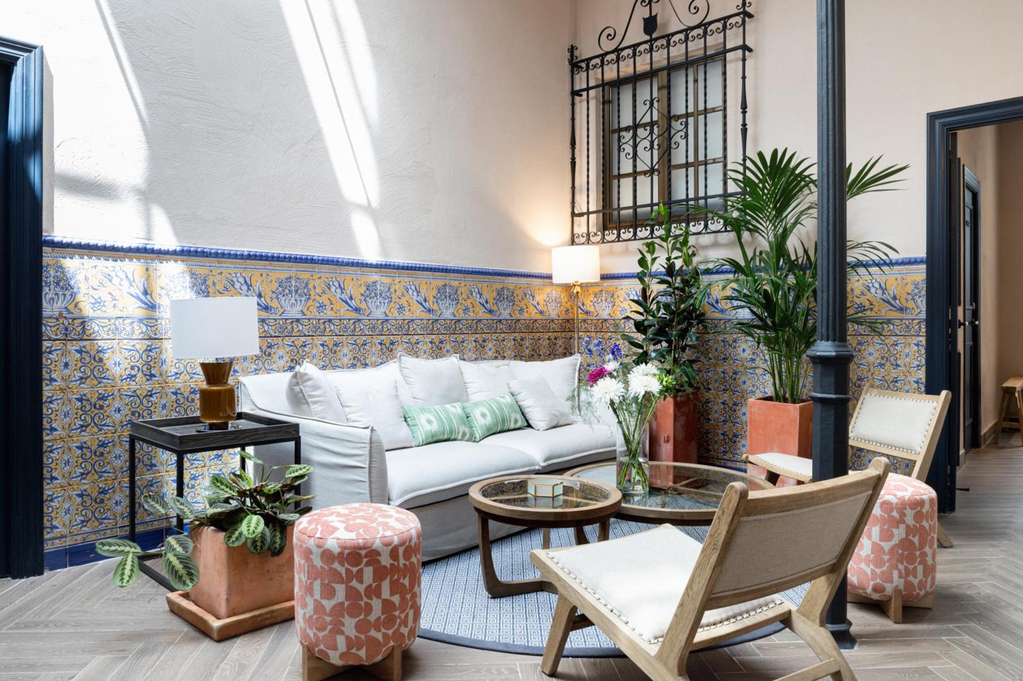 The Honest Hotel & Apartments Sevilla Bagian luar foto