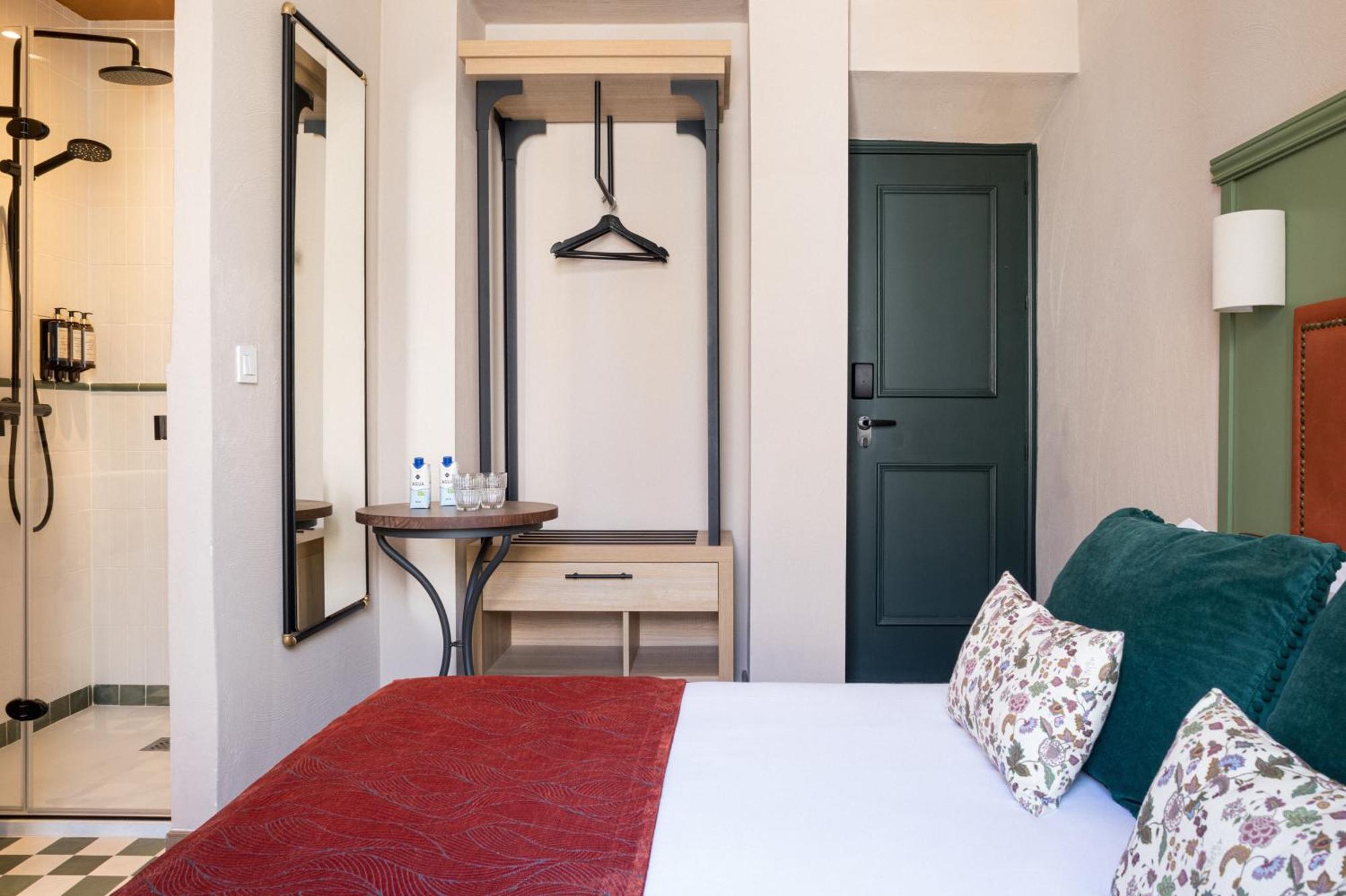 The Honest Hotel & Apartments Sevilla Bagian luar foto